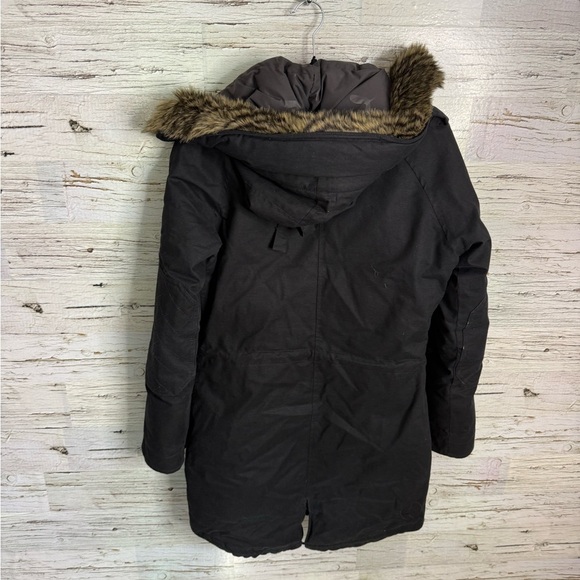 ARITZIA COMMUNITY DOWN FILLED PARADIGM PARKA SIZE xs black DUCK FEATHER - Picture 6 of 8